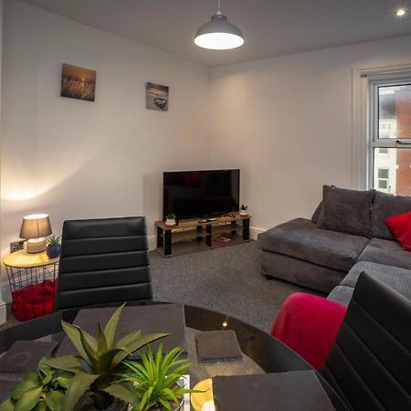 03 Springfield - Sleeps 4 Apartment Блекпул Екстериор снимка